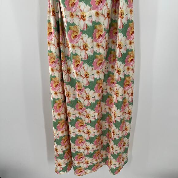 ASTR THE LABEL Giova Dress Size Large Maxi Wedding Cocktail Evening Floral Satin - Picture 12 of 15